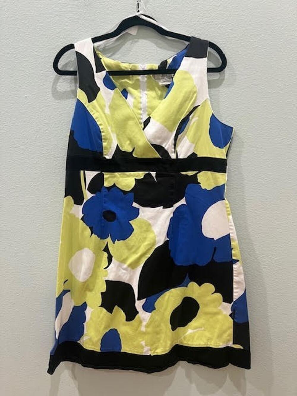 dBy Ltd Woman Size 16 Sleeveless Green/Blue/Black/White Sleeveless V-neck Dress